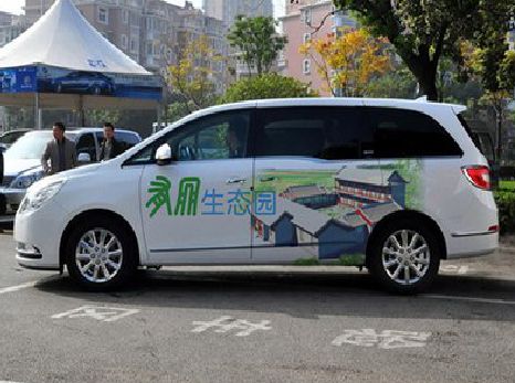 宁国户外车贴喷绘如何保持效果?